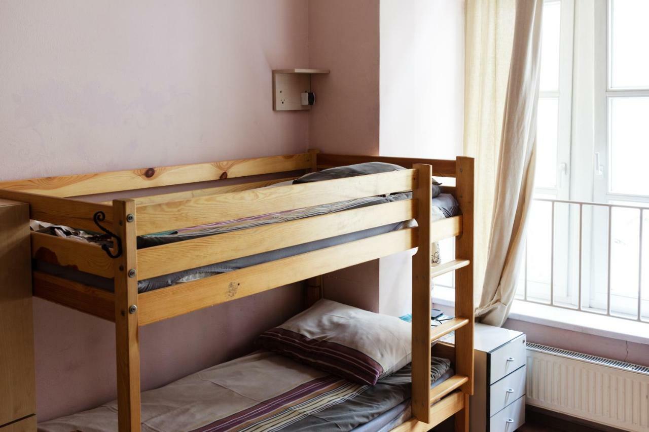 Heynow Rooms, Apartments And Hostel In City Center 크라쿠프 외부 사진