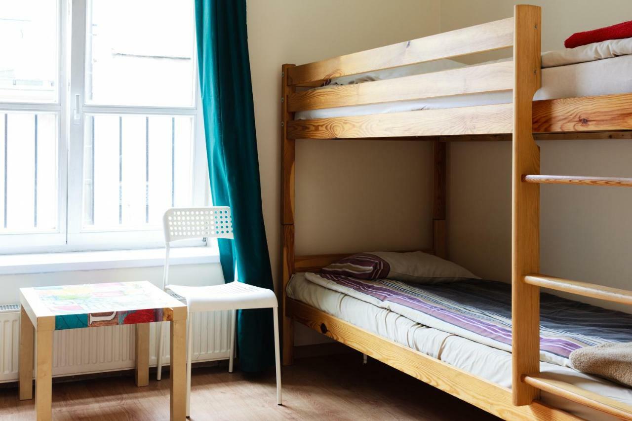 Heynow Rooms, Apartments And Hostel In City Center 크라쿠프 외부 사진