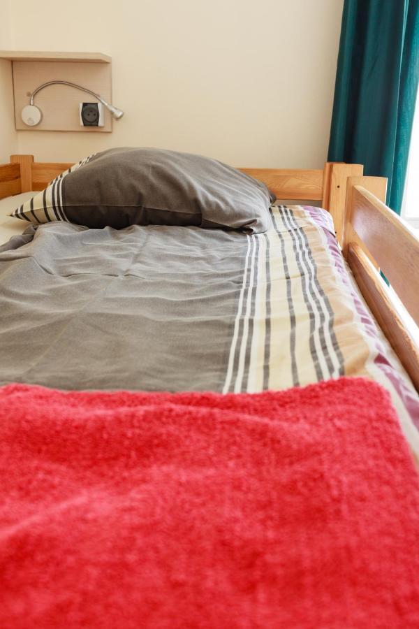 Heynow Rooms, Apartments And Hostel In City Center 크라쿠프 외부 사진