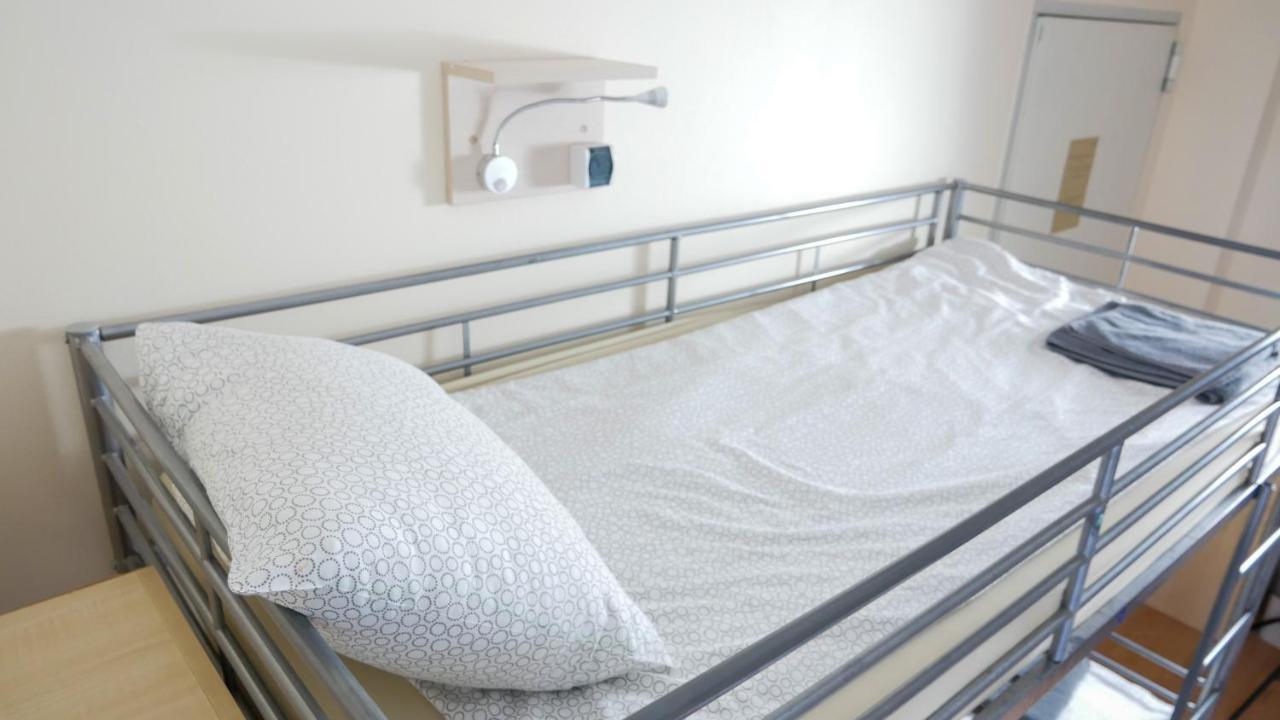 Heynow Rooms, Apartments And Hostel In City Center 크라쿠프 외부 사진