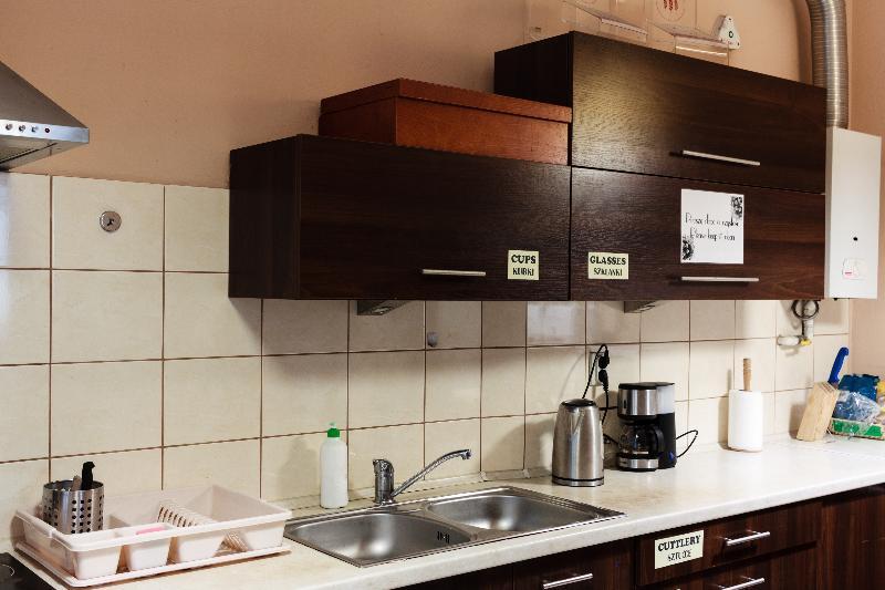 Heynow Rooms, Apartments And Hostel In City Center 크라쿠프 외부 사진